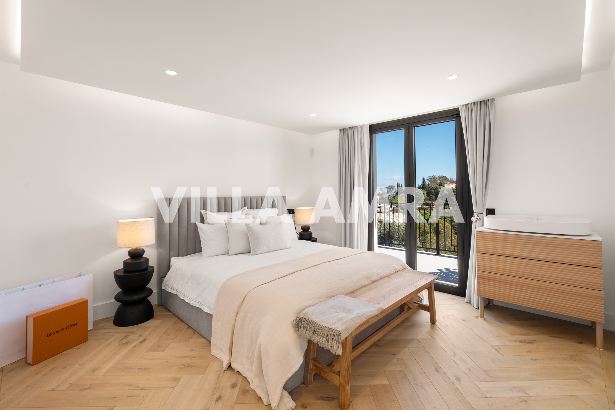 Fully Renovated Luxury Villa with Panoramic Sea and Mountain Views in Monte Halcones, Benahavís