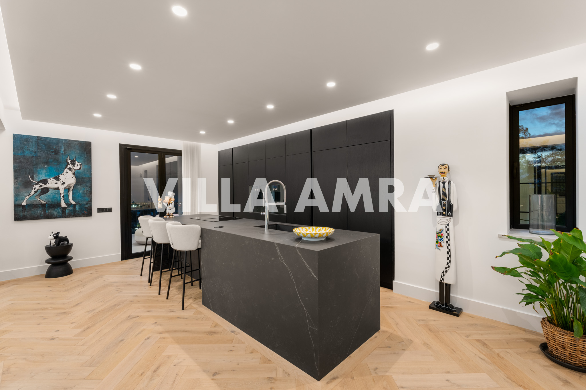 Fully Renovated Luxury Villa with Panoramic Sea and Mountain Views in Monte Halcones, Benahavís